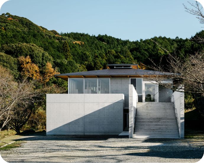 写真：浄土真宗本願寺派真正寺
納骨堂・門徒会館